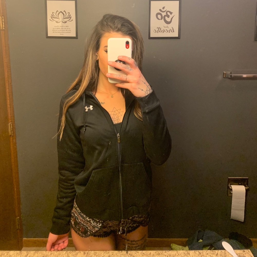 Under armor zip up sweatshirt